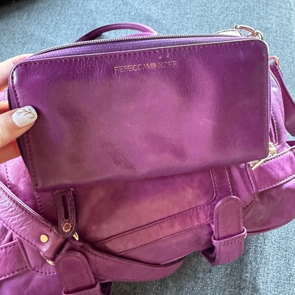 Gorgeous purple leather purse with matching wallet - Picture 5 of 12